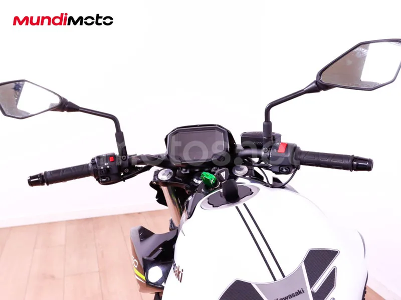 Kawasaki Z650 - Vista 11