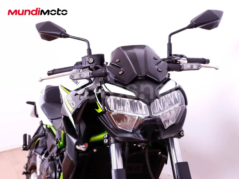 Kawasaki Z650 - Vista 5