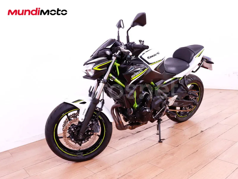 Kawasaki Z650 - Vista 7