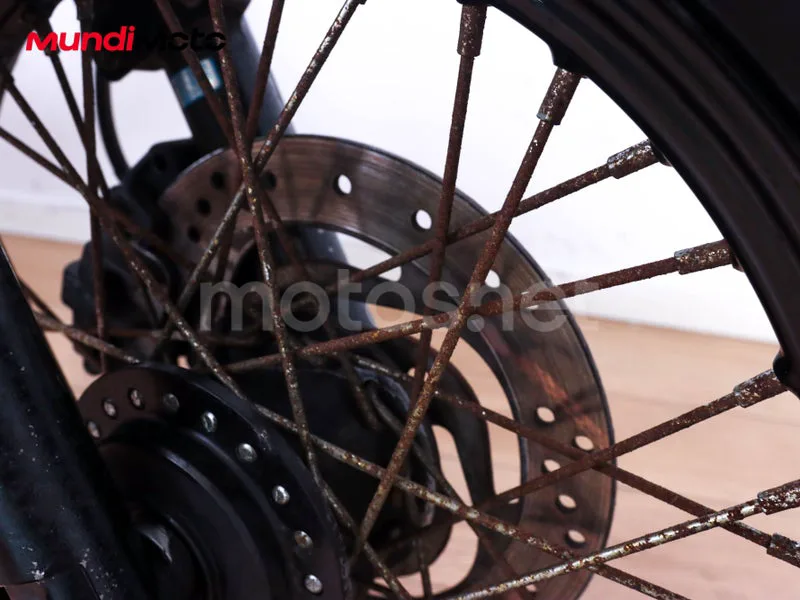 Harley-Davidson Sportster 1200 - Vista 18