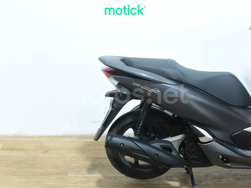 Honda PCX125 - Vista 3