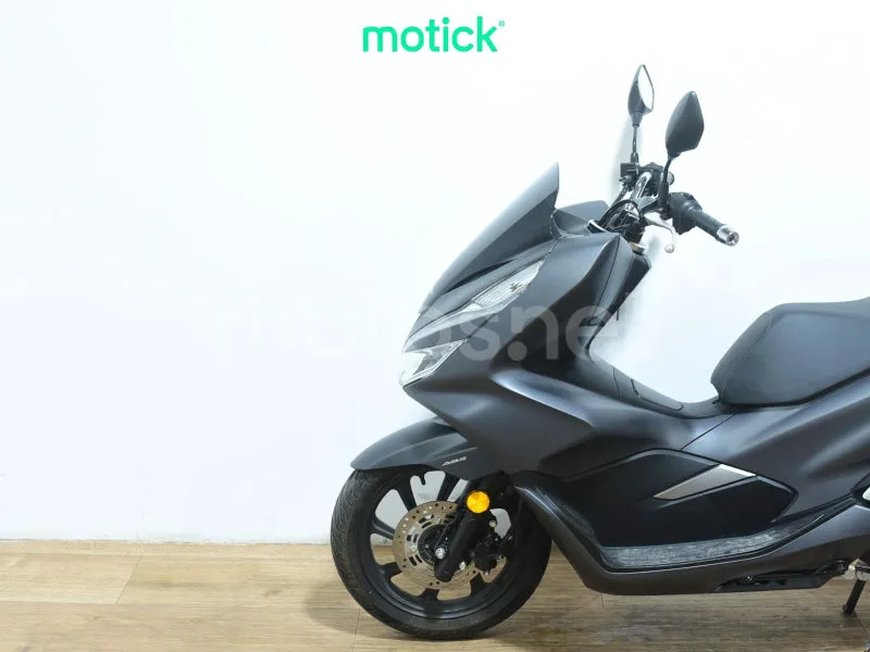 Honda PCX125 - Vista 8