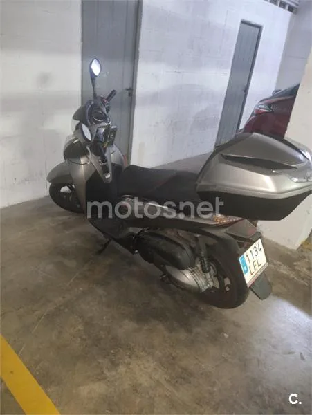 Honda SH300i 3950 € 2020 Alicante - 2