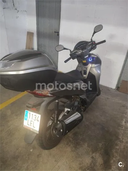 Honda SH300i - Vista 4