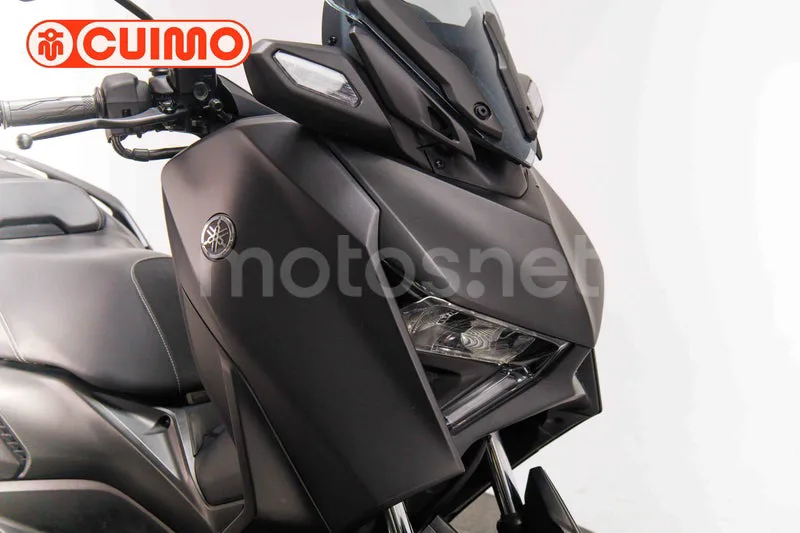 Yamaha XMAX 300 - Vista 11