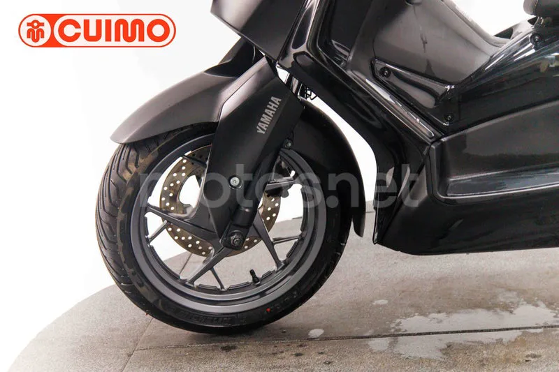 Yamaha XMAX 300 - Vista 30