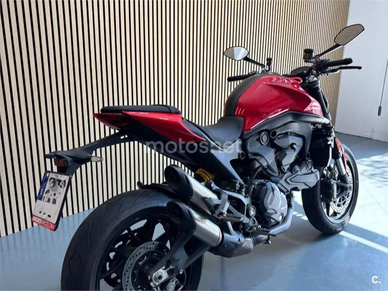 Ducati Monster - Vista 7