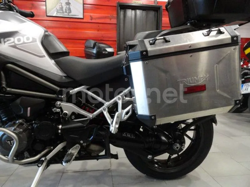 Triumph Tiger 1200 - Vista 6