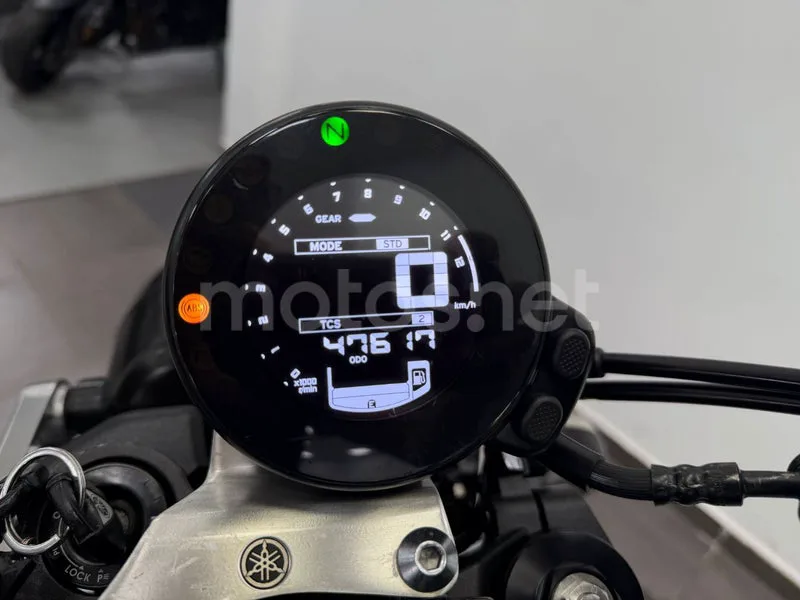 Yamaha XSR900 - Vista 17
