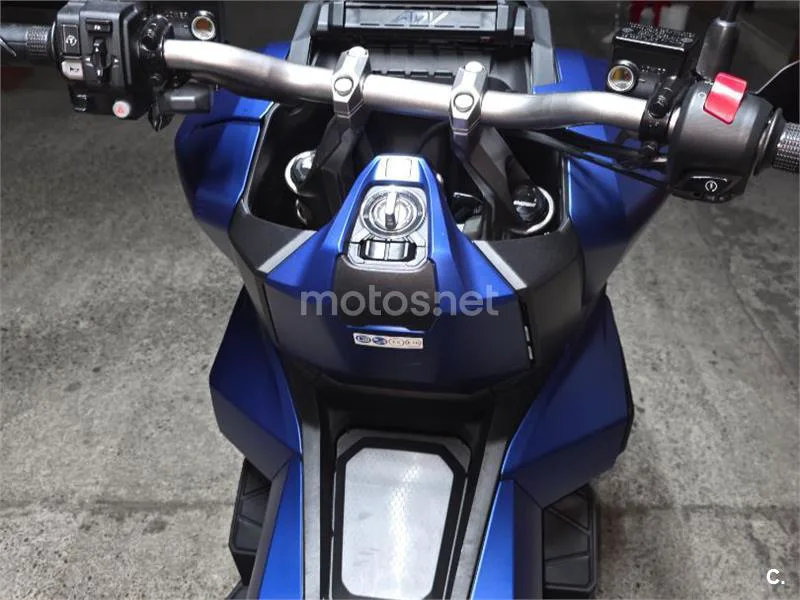 Honda ADV350 - Vista 6