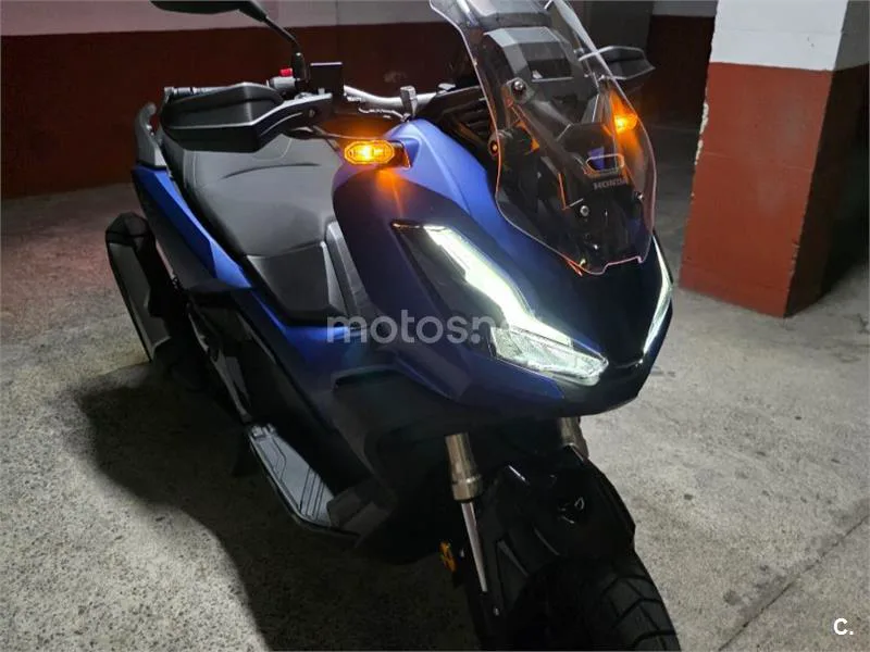 Honda ADV350 - Vista 7