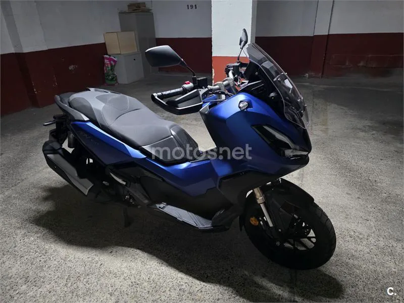 Honda ADV350 - Vista 9