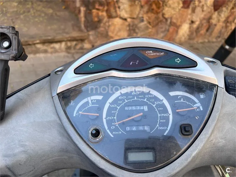 Honda @125 - Vista 4