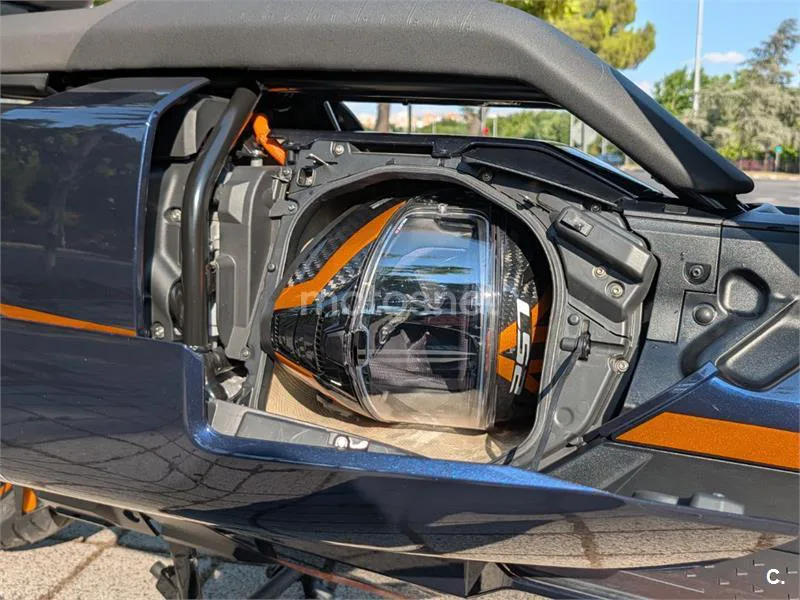 BMW CE 04 - Vista 7