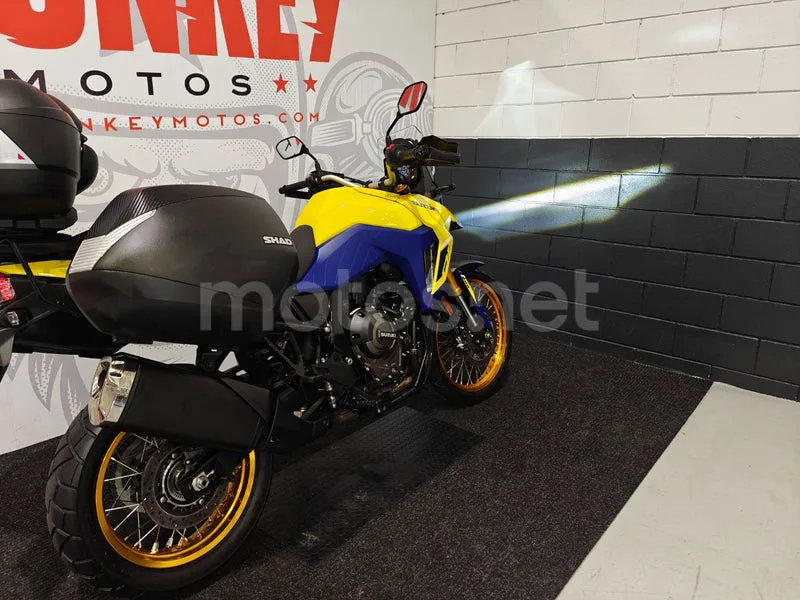 Suzuki V-Strom 800 - Vista 3