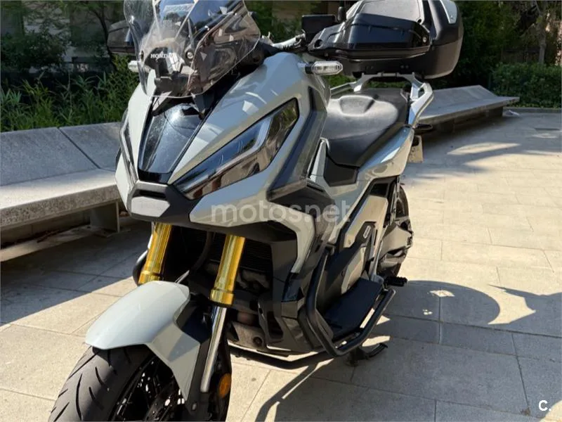 Honda X-ADV - Vista 5