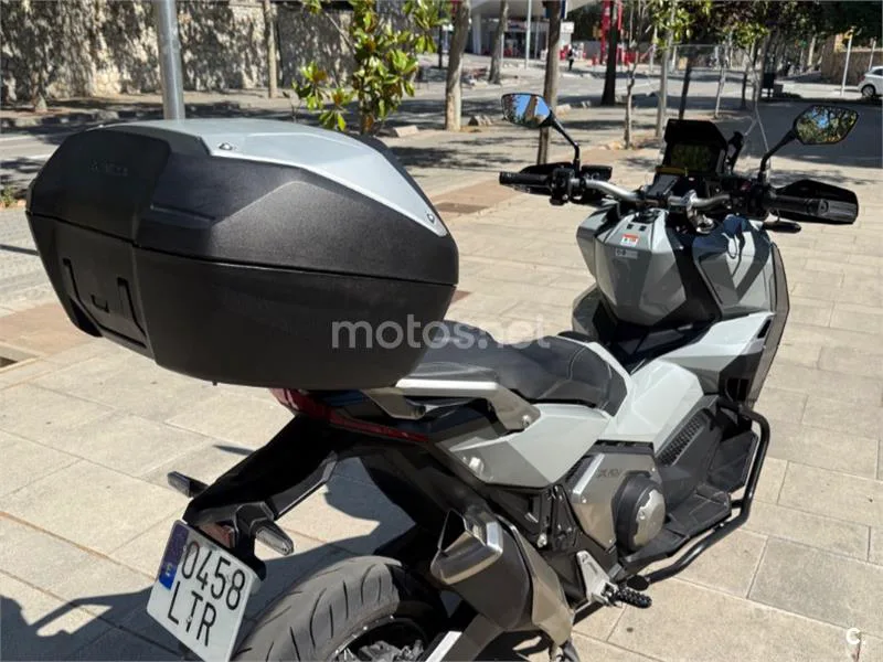 Honda X-ADV - Vista 6