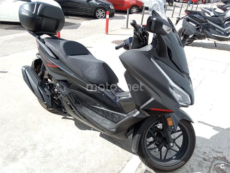 Honda Forza 350 - Vista 5