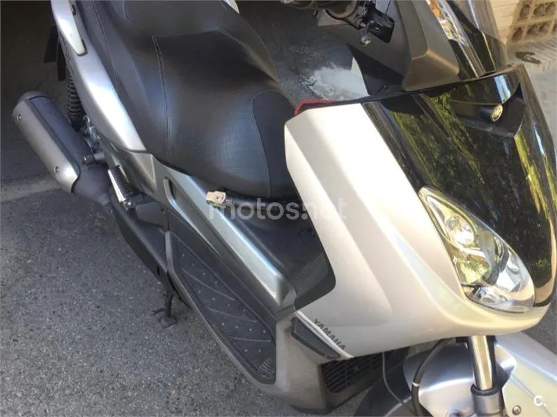 Yamaha XMAX 250 - Vista 3