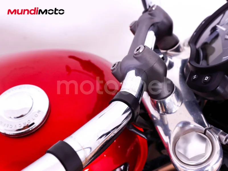 Triumph Bonneville Speedmaster - Vista 14