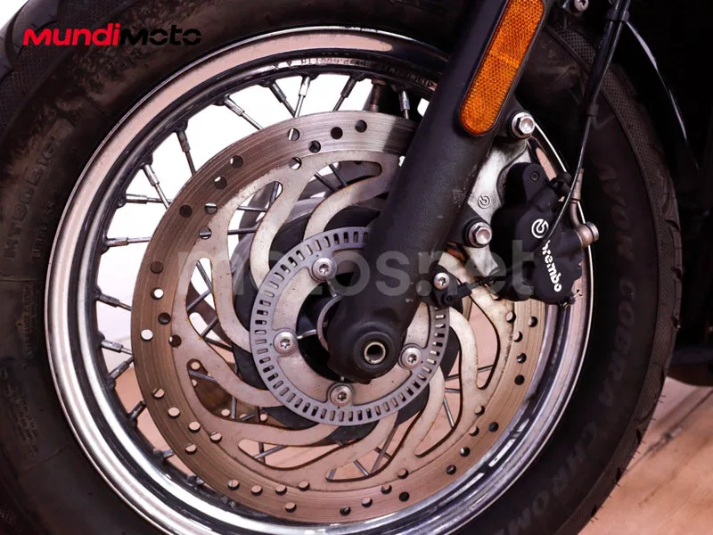 Triumph Bonneville Speedmaster - Vista 19