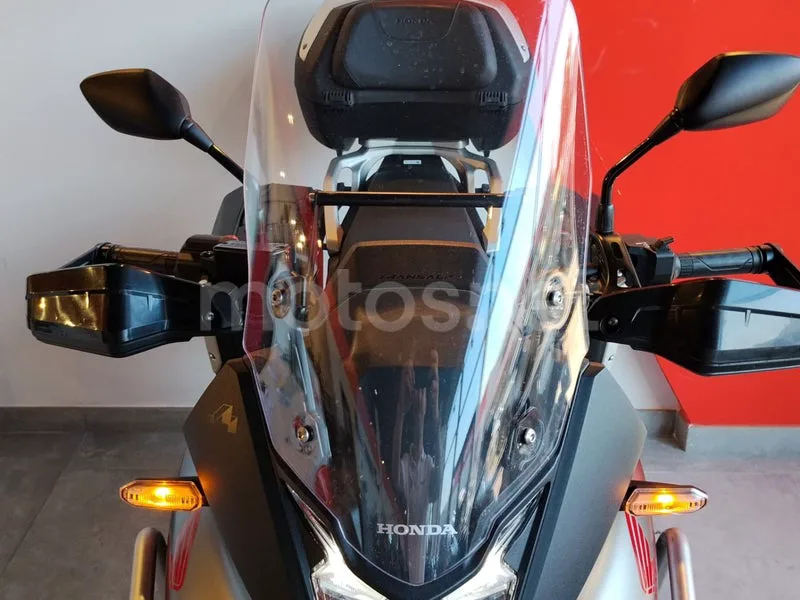 Honda XL750 Transalp - Vista 16