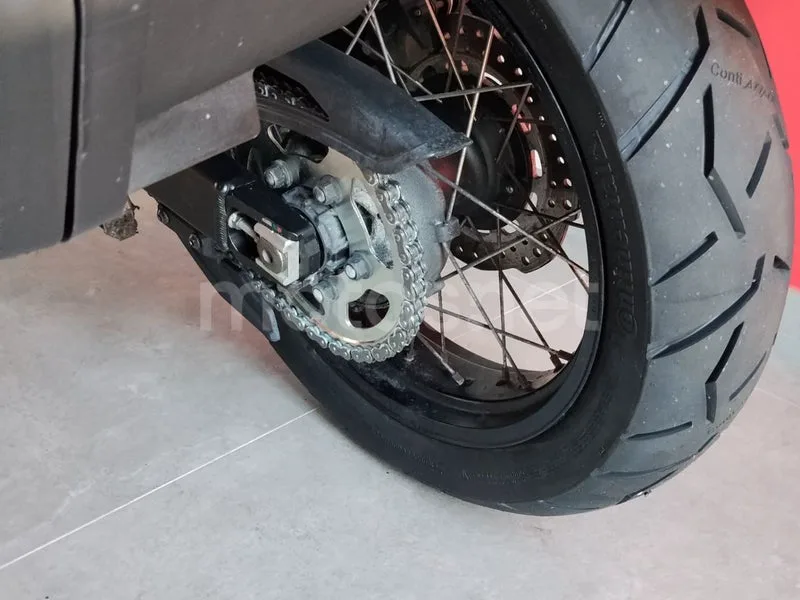 Honda XL750 Transalp - Vista 18