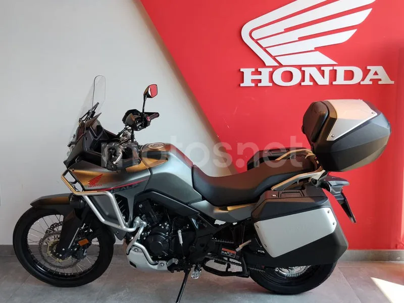 Honda XL750 Transalp - Vista 4