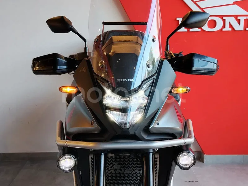 Honda XL750 Transalp - Vista 5