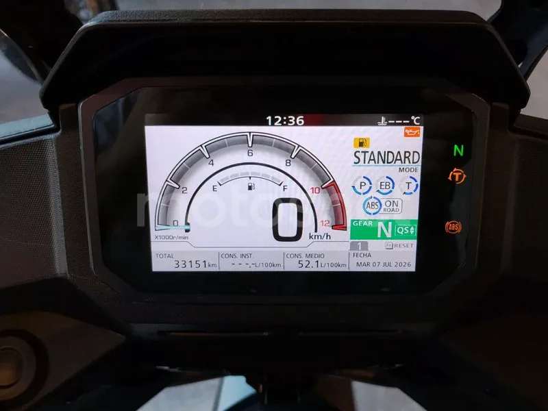 Honda XL750 Transalp - Vista 6