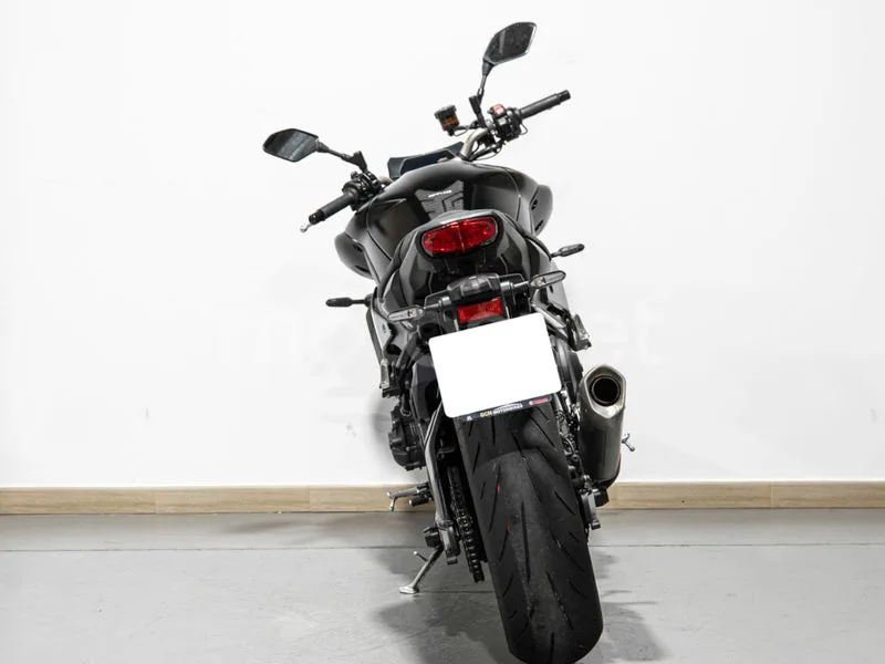 Yamaha MT-10 - Vista 4