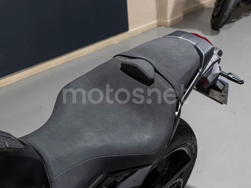 Yamaha MT-10 - Vista 5