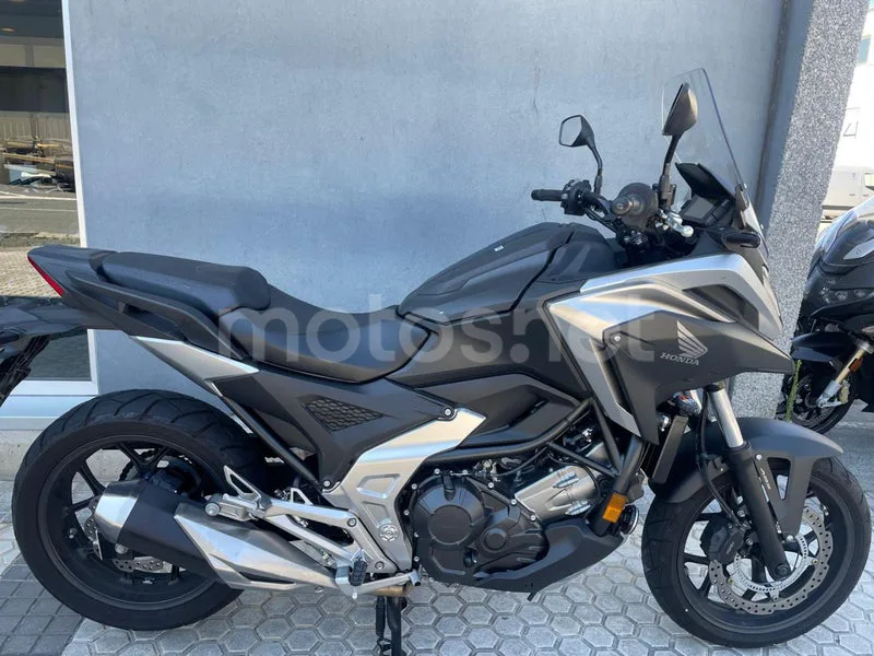 Honda NC750X - Vista 5