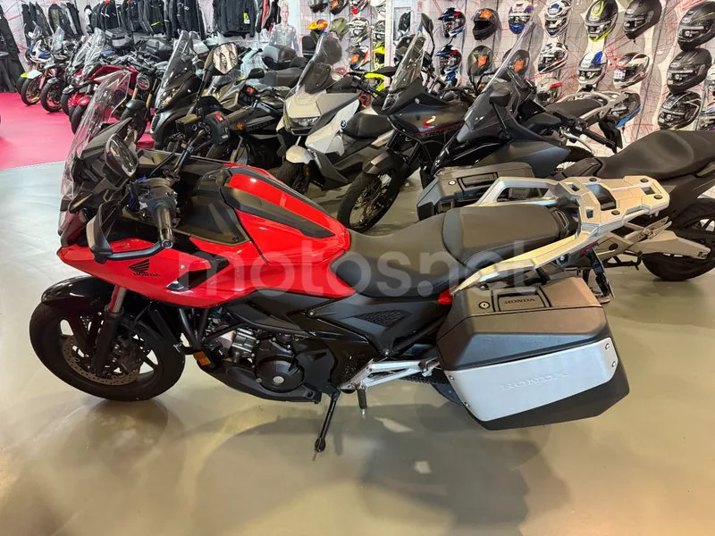 Honda NC750X - Vista 3