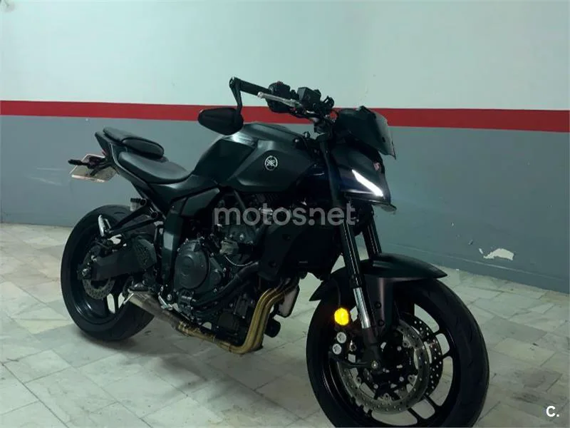 Yamaha MT-07 - Vista 7