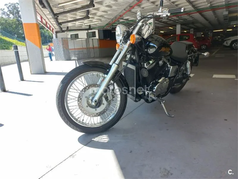 Honda Black Widow 750 - Vista 3