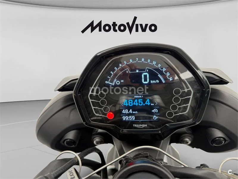 Triumph Street Triple 765 - Vista 12