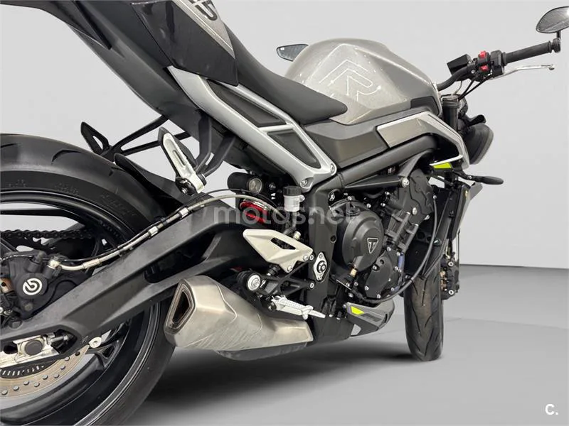 Triumph Street Triple 765 - Vista 10