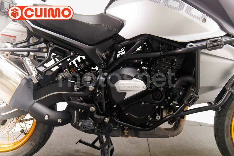 QJ Motor SRT 800 - Vista 15