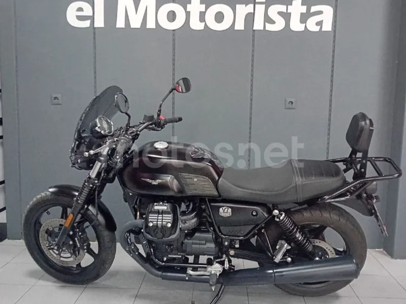 Moto Guzzi V7 6499 € 2024 Málaga - 1