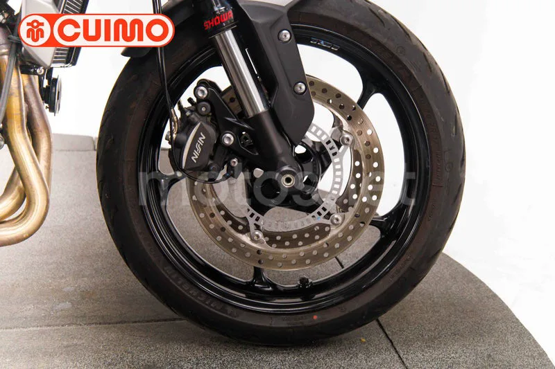 Triumph Trident 660 - Vista 25
