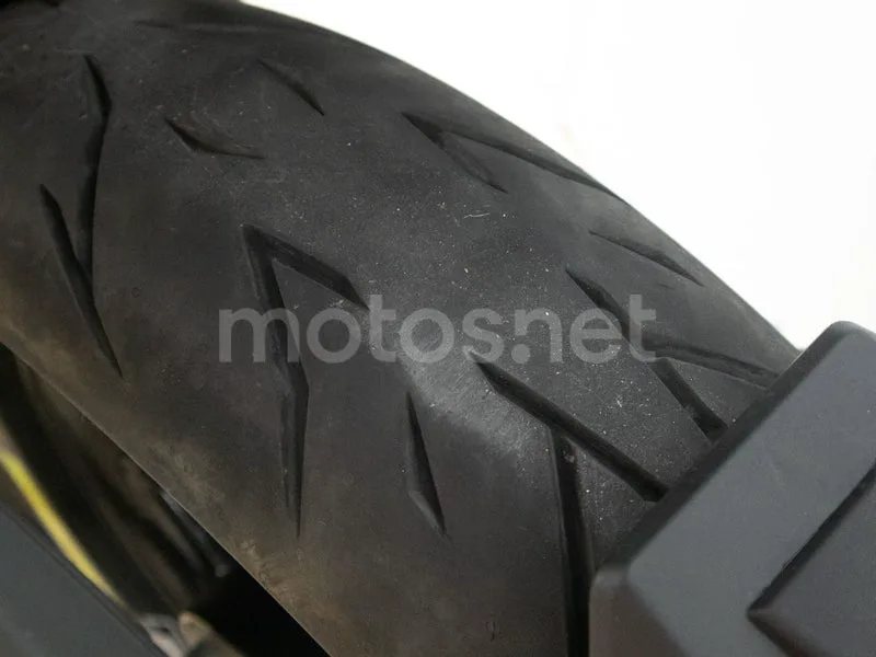 CFMOTO 125 NK - Vista 12