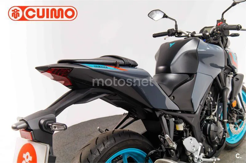 Yamaha MT-03 - Vista 16