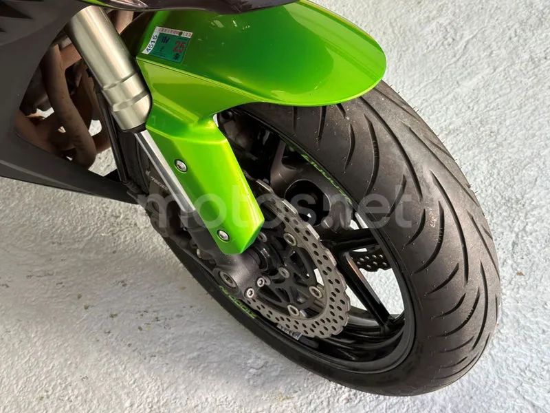Kawasaki Z1000 SX - Vista 14