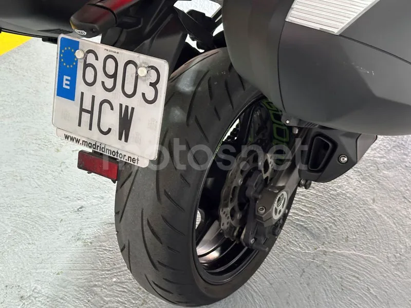 Kawasaki Z1000 SX - Vista 17
