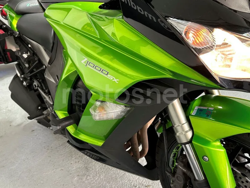 Kawasaki Z1000 SX - Vista 25