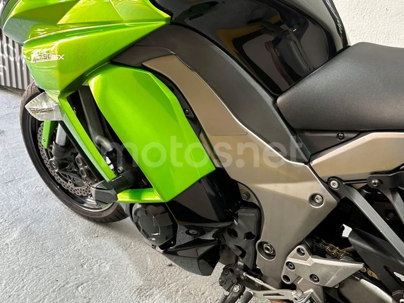 Kawasaki Z1000 SX - Vista 28