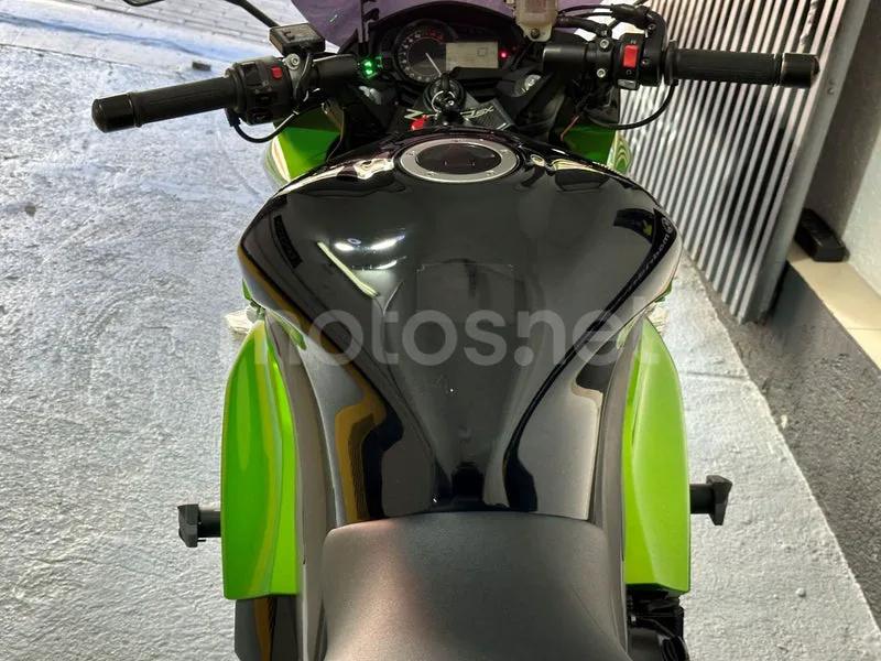 Kawasaki Z1000 SX - Vista 9