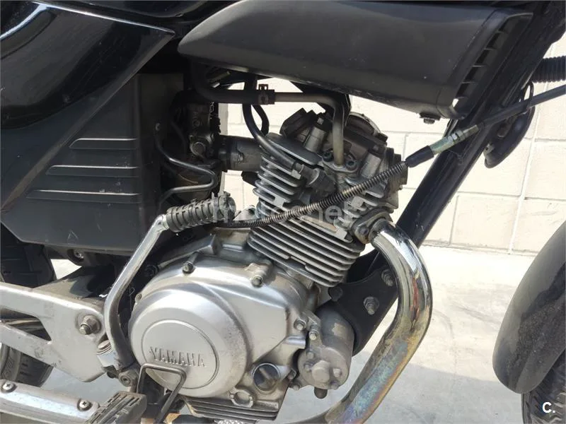 Yamaha YBR125 - Vista 4