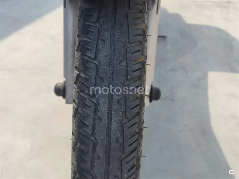Yamaha YBR125 - Vista 5
